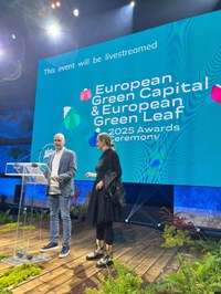 Jordi Mazon recoge el premio verde Europeo en Viladecans otorgado por la comisión Europea